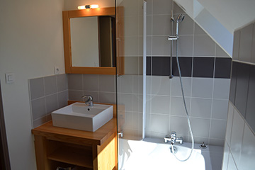 Residence Loudenvielle - Peyragudes - Les Jardins de Balnéa*** - Bathroom - 3 bedrooms apartment, sleeps 10