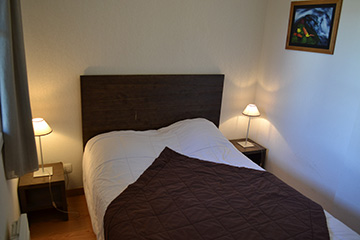 Residence Loudenvielle - Peyragudes - Les Jardins de Balnéa*** - Bedroom with double bed - 3 bedrooms apartment, sleeps 9